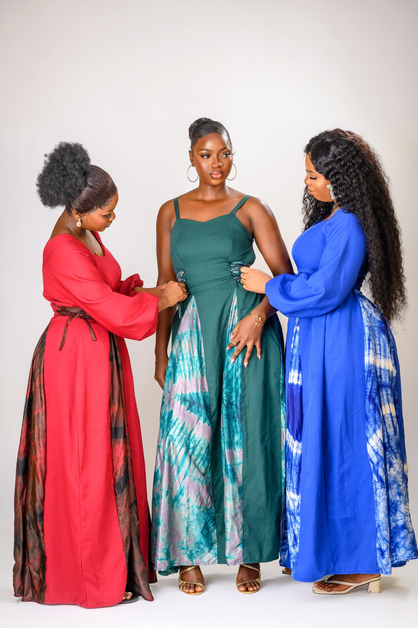A group of ladies wearing the Zuri dress