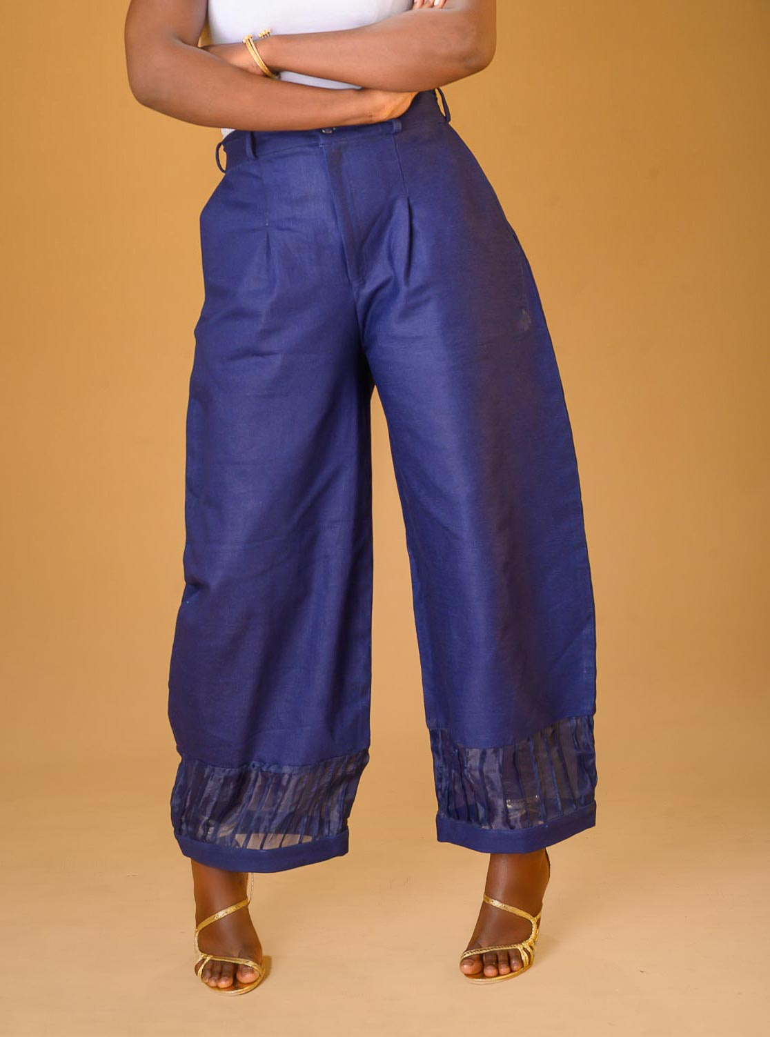 The Quinn barrel pant